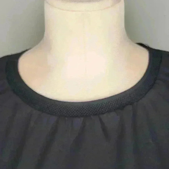 Fabletics Lola Long Sleeve Athletic Top M Crew Neck Pullover Activewear Black - Picture 6 of 10